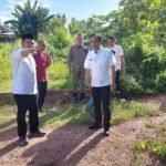 Tinjau Tanah Hibah, Pj Bupati Sherman Bicara Tegas Soal Sampah di Pasar Tradisional Tilamuta