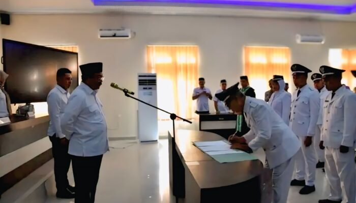 Bupati Rum Pagau Ingatkan Kepala Desa: Jabatan Ini Amanah, Bukan Jalan Mengembalikan Modal Politik