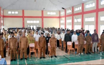 Pembinaan Aparat Desa di Tilamuta, Bupati dan Wabup Tekankan Dukungan untuk Program Sekolah Rakyat