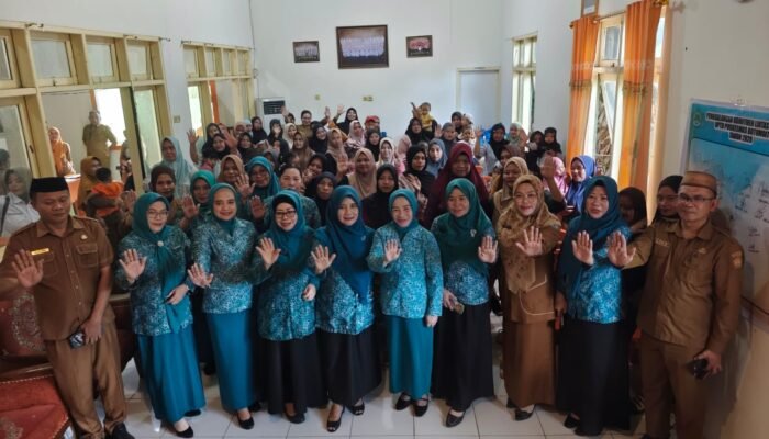 TP PKK Provinsi Gorontalo Salurkan Bantuan bagi Anak Stunting, Kepala Puskesmas Botumoito: Sinergi Lintas Sektor Kian Menguat