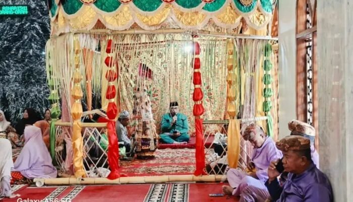 Dua Masjid Besar Tilamuta Gelar Maulid Bersamaan, Masjid Jami Baiturrahman Diisi 31 Pelantun Dikili