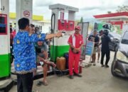 Tertibkan Antrean dan Distribusi BBM, Bupati Rum Pagau Instruksikan Prioritas Mobil Lintas Daerah di SPBU Lamu