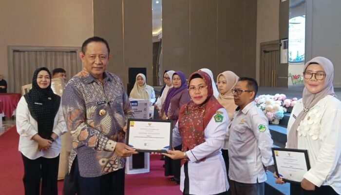 Tembus Tiga Terbaik CKG se-Gorontalo, Puskesmas Botumoito Raih Penghargaan dari Gubernur