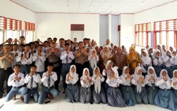 Polisi Peduli Pendidikan, Kapolres Boalemo Sambangi SMA Negeri 2 Tilamuta